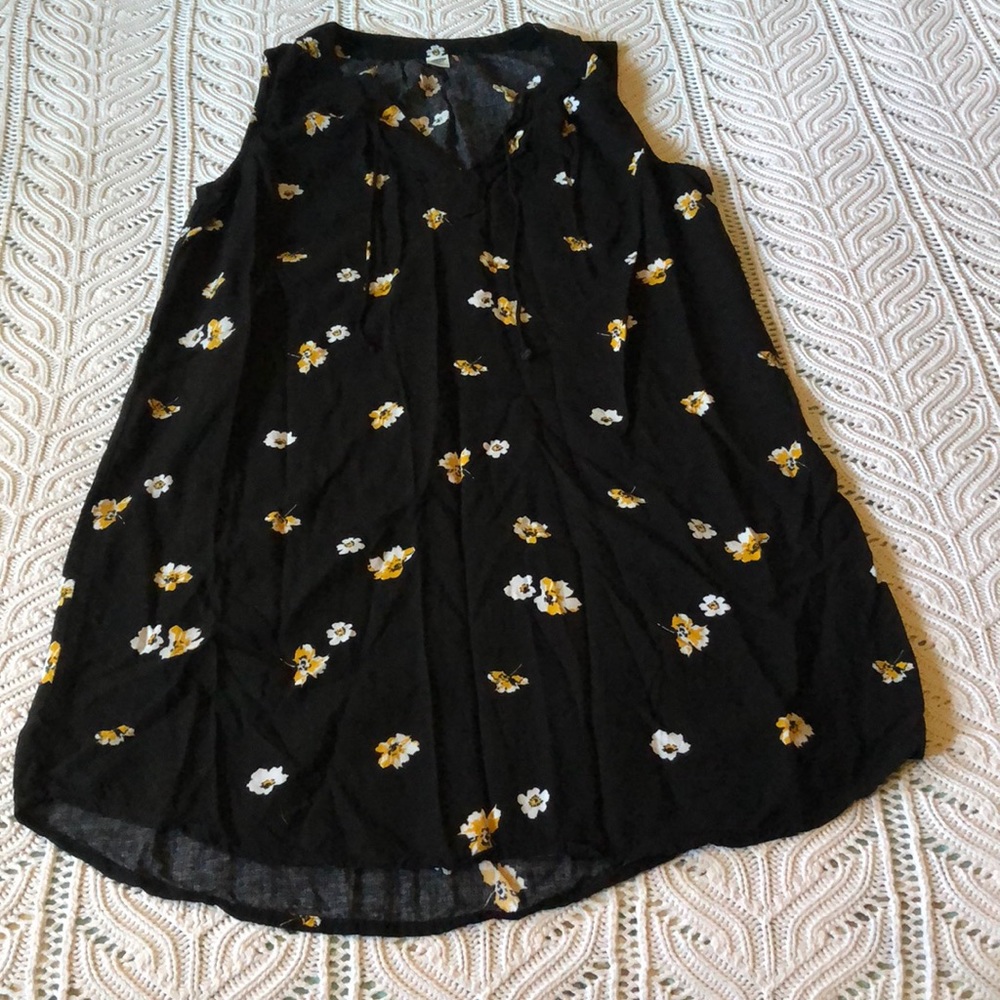 Old Navy Black and Yellow/White Floral Tunic Dress